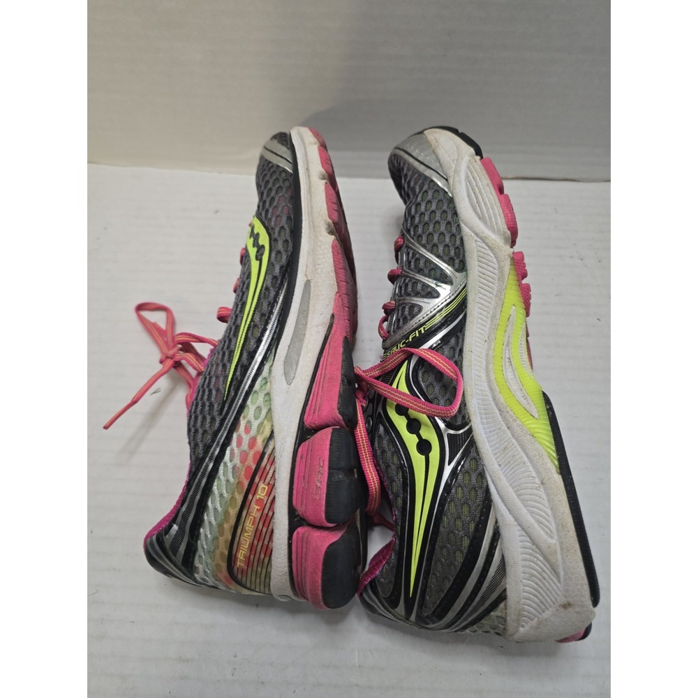 Women Saucony‎ Triump 10